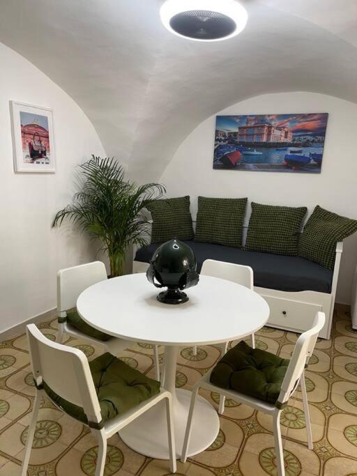 Apartment A Casa Di Svea Bari